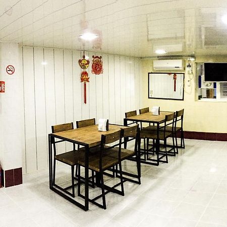 Htinn Yue Tann Hostel Yangon Ngoại thất bức ảnh