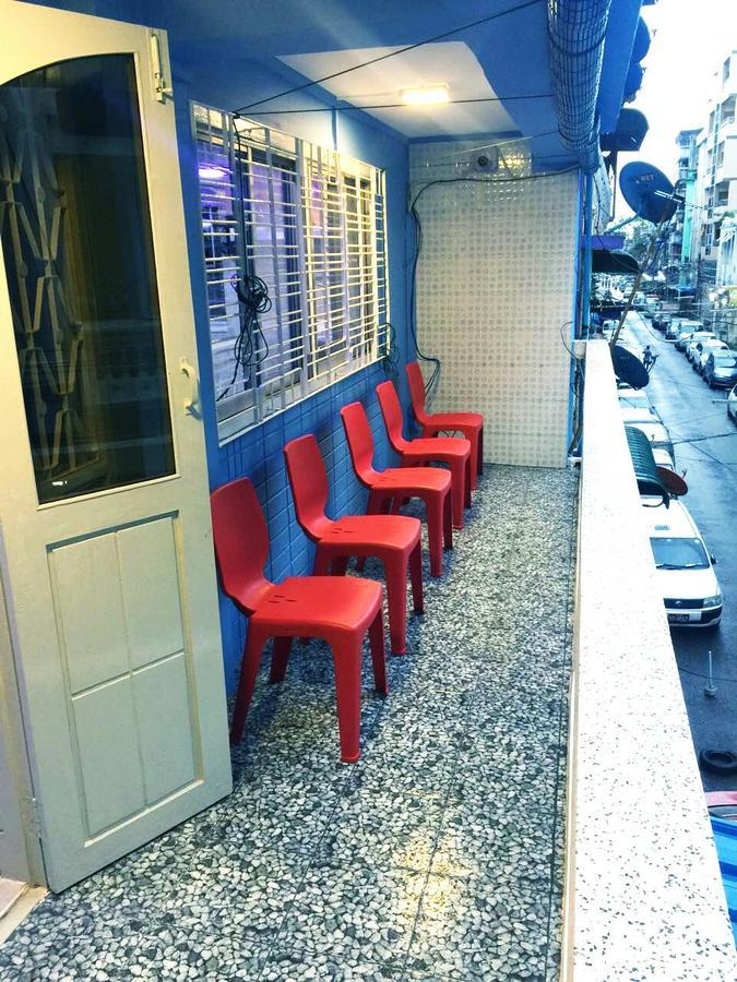Htinn Yue Tann Hostel Yangon Ngoại thất bức ảnh