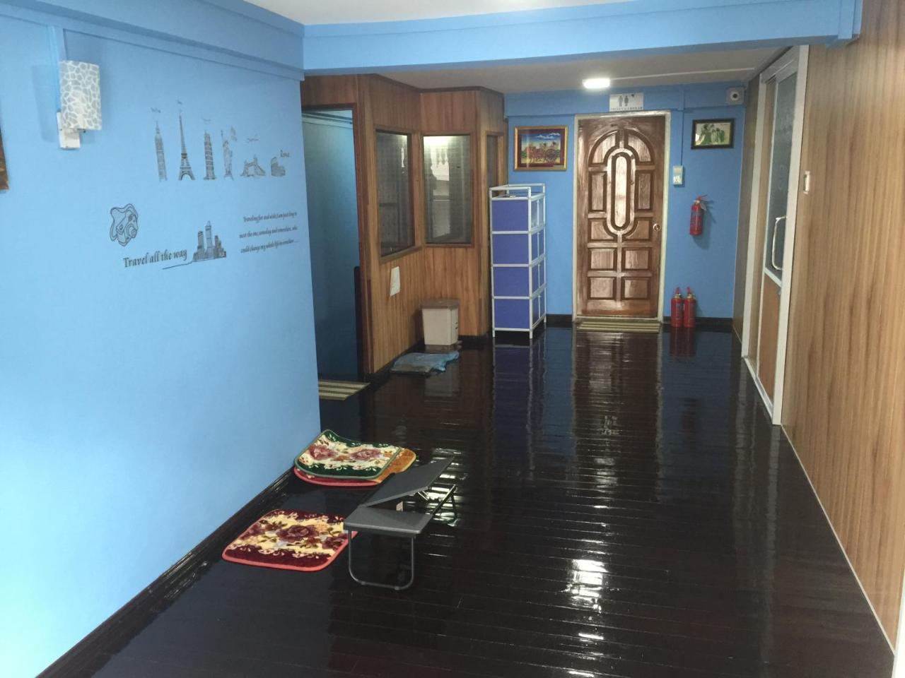 Htinn Yue Tann Hostel Yangon Ngoại thất bức ảnh
