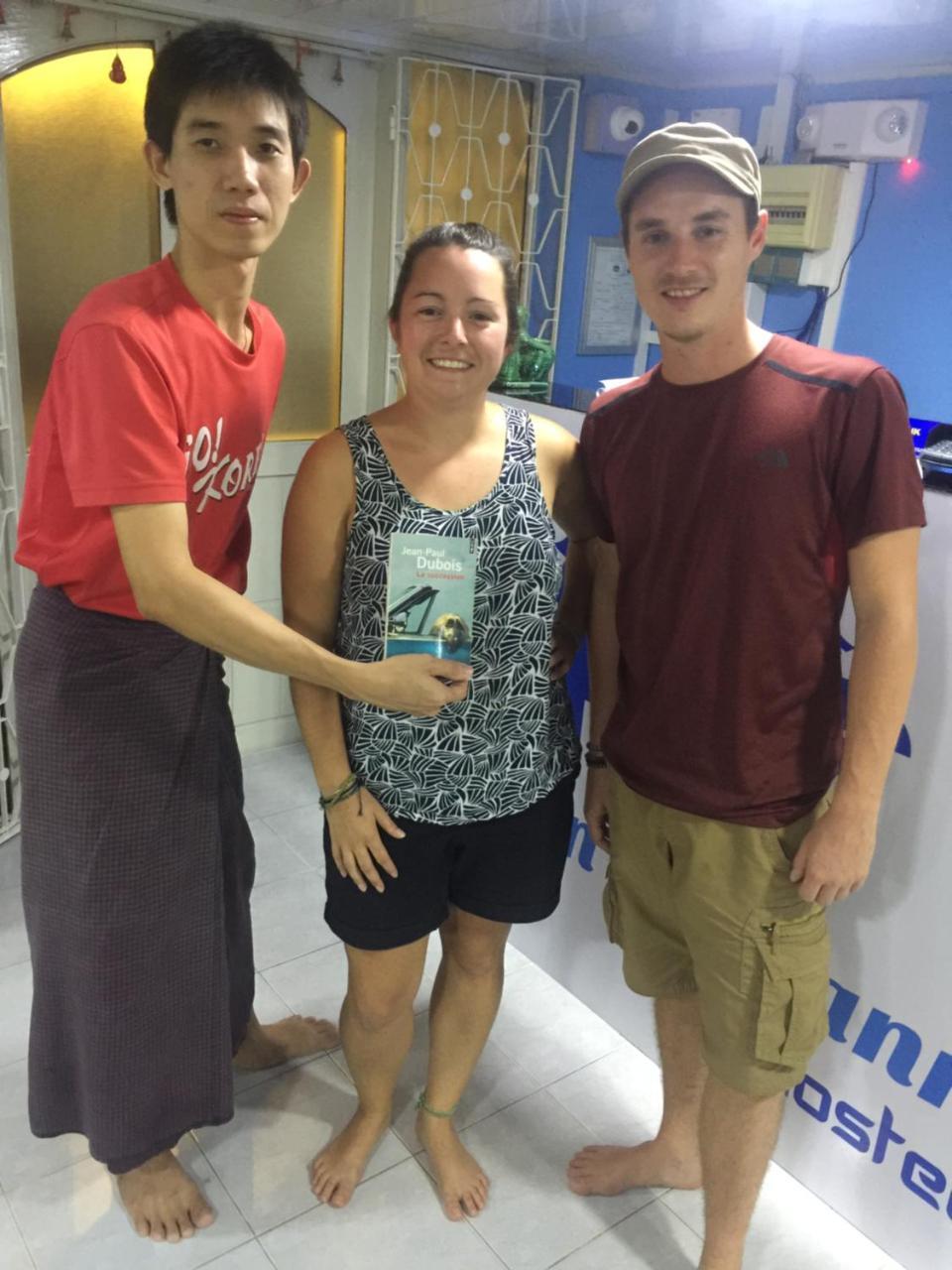 Htinn Yue Tann Hostel Yangon Ngoại thất bức ảnh