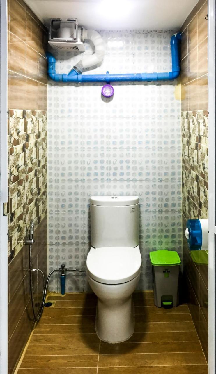 Htinn Yue Tann Hostel Yangon Ngoại thất bức ảnh